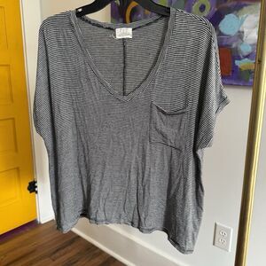 PST Los Angeles Womens Scoop Neck T Shirt Size M Black  And White Skinny Stripes